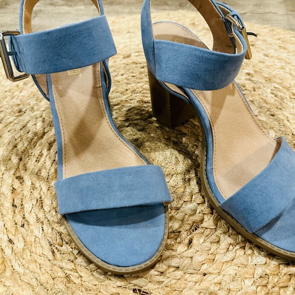 Brash Light Blue Chunk Heels - Picture 7 of 12